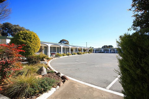 Hi Way Motor Inn - Holiday Sunshine Coast 2