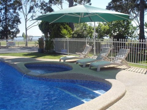 Lakeview Motel - Holiday Sunshine Coast 6