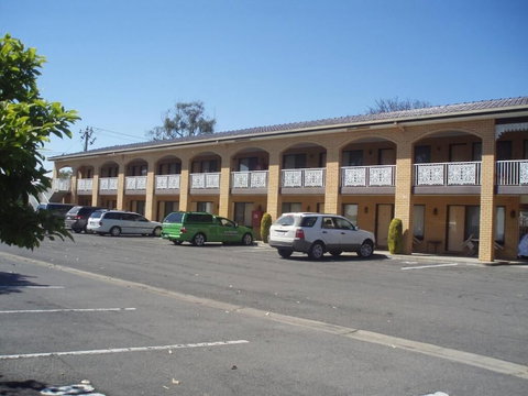Lakeview Motel - Holiday Sunshine Coast 0