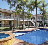 Aston Motel Yamba - Holiday Sunshine Coast