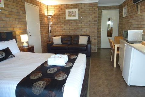 City View Motel Warwick - Sunshine Coast Tourism 4