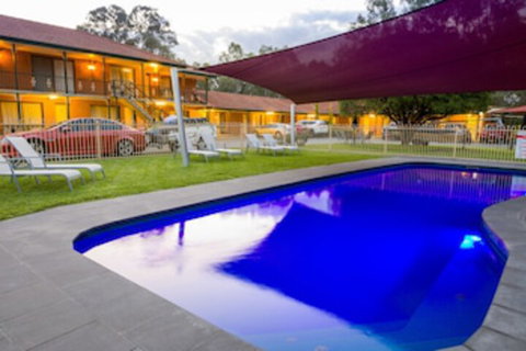 Advance Motel - Sunshine Coast Tourism 0