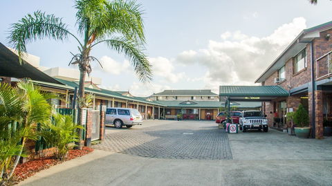 Arabella Motor Inn - Holiday Sunshine Coast 0
