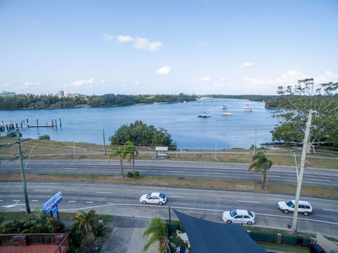 Arabella Motor Inn - Holiday Sunshine Coast 1