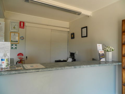 Coachman Motel - Holiday Sunshine Coast 3