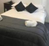 Tin Can Bay Backpackers - Holiday Sunshine Coast