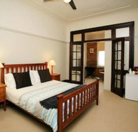 The Bank Guesthouse - Holiday Sunshine Coast
