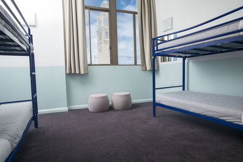 Sydney Central YHA - Hostel - Holiday Sunshine Coast 6
