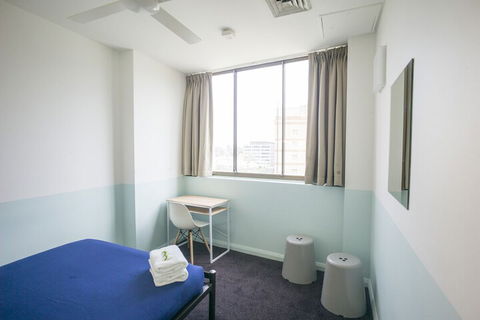 Sydney Central YHA - Hostel - Holiday Sunshine Coast 7