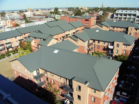 Sydney University Village - Holiday Sunshine Coast 0