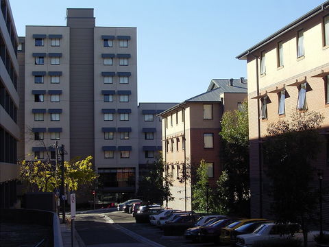 Sydney University Village - Holiday Sunshine Coast 2