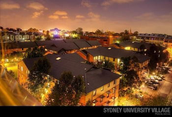 Sydney University Village - Holiday Sunshine Coast 3
