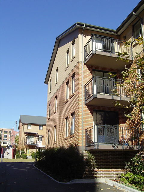 Sydney University Village - Holiday Sunshine Coast 1
