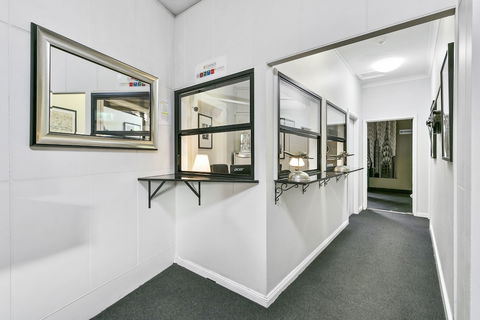 Airport Hotel Sydney - Holiday Sunshine Coast 1