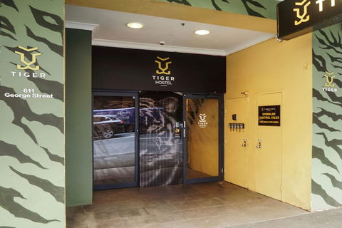Tiger Hostel Sydney - Holiday Sunshine Coast 2