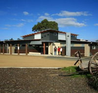 Swansea Backpackers - Holiday Sunshine Coast