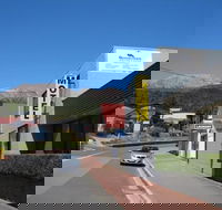 Queenstown Motor Lodge - Sunshine Coast Tourism