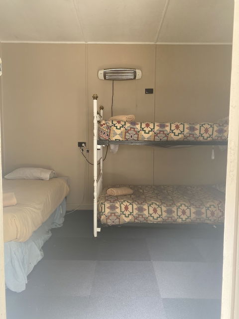 Mountain View Motel Queenstown - Holiday Sunshine Coast 4