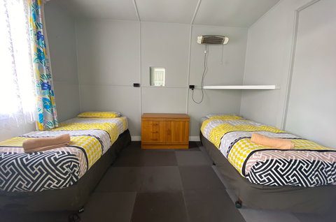 Mountain View Motel Queenstown - Holiday Sunshine Coast 3