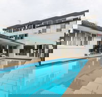 Port Aloha Motel - Sunshine Coast Tourism