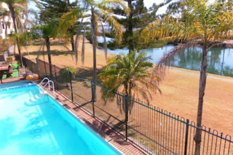 Le George Motel - Holiday Sunshine Coast 6