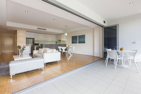 Gallery Serviced Apartments - Holiday Sunshine Coast 5