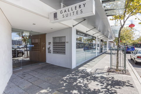 Gallery Serviced Apartments - Holiday Sunshine Coast 1