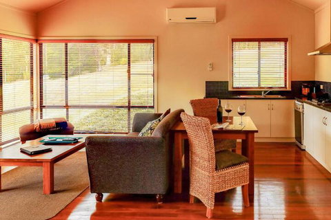 Rainbow Trail Chalets - Holiday Sunshine Coast 3