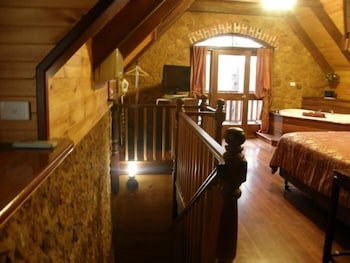 Beedelup House Cottages - Sunshine Coast Tourism 1