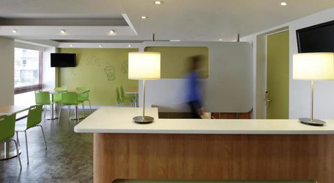 Ibis Budget Newcastle - Holiday Sunshine Coast 3