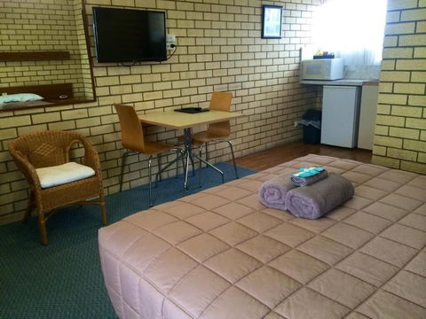 Coastal Comfort Motel - Sunshine Coast Tourism 2