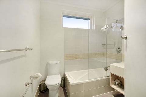 Adelaide Road Motor Lodge - Holiday Sunshine Coast 5