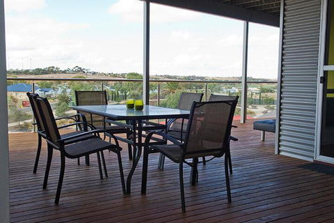 Narooma Waters Retreat - Sunshine Coast Tourism 5