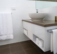 Narooma Waters Retreat - Holiday Sunshine Coast