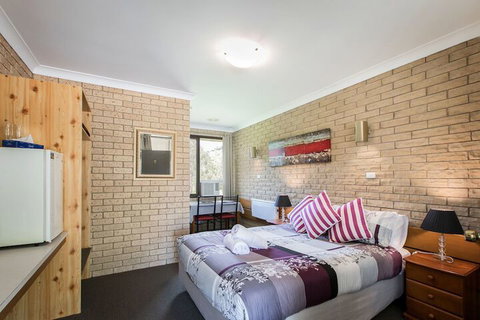 Allamar Motor Inn Motel - Holiday Sunshine Coast 7