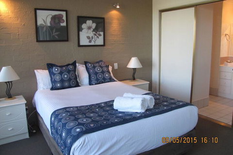 Apollo Apartments - Holiday Sunshine Coast 4