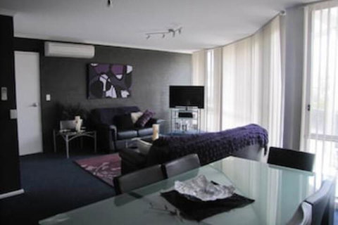 Apollo Apartments - Holiday Sunshine Coast 6