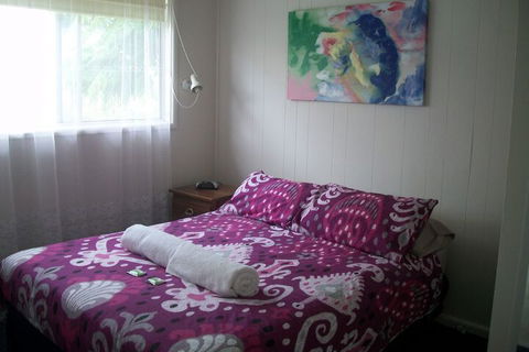 Top Of The Lake Units - Holiday Sunshine Coast 3