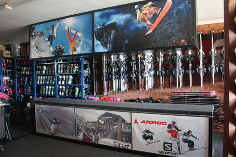 Merrijig Motor Inn Resort - Sunshine Coast Tourism 1