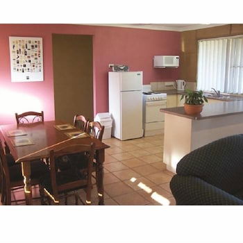 Adinfern Estate - Holiday Sunshine Coast 1