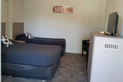 Foreshore Motel - Holiday Sunshine Coast 5