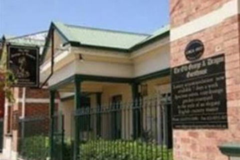 The Old George & Dragon Guesthouse - Sunshine Coast Tourism 5