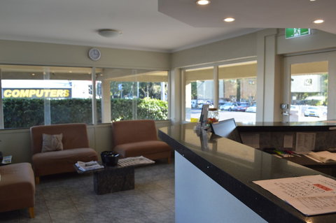 SureStay Hotel By Best Western Karinga Motel - Sunshine Coast Tourism 3