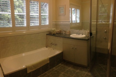 Elindale House Bed & Breakfast - Sunshine Coast Tourism 7