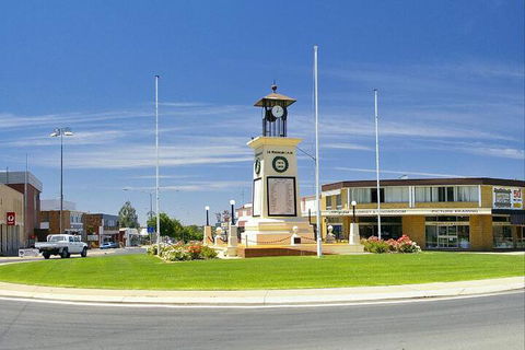 Town Centre Motel - Holiday Sunshine Coast 2