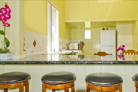 Lee Farm Stay Cottages - Holiday Sunshine Coast 4