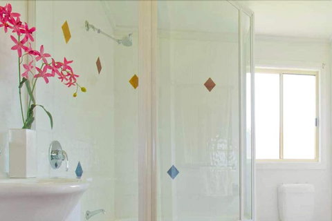 Lee Farm Stay Cottages - Holiday Sunshine Coast 3