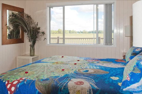 Lee Farm Stay Cottages - Holiday Sunshine Coast 5