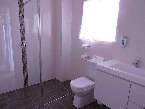 Acacia Snowy Motel - Holiday Sunshine Coast 4
