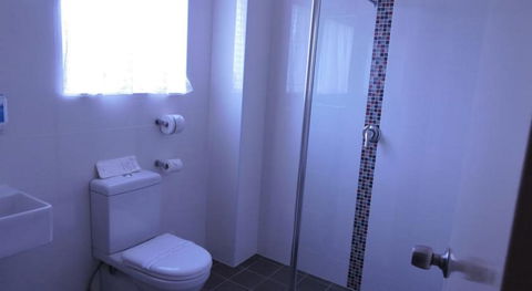 Acacia Snowy Motel - Holiday Sunshine Coast 5